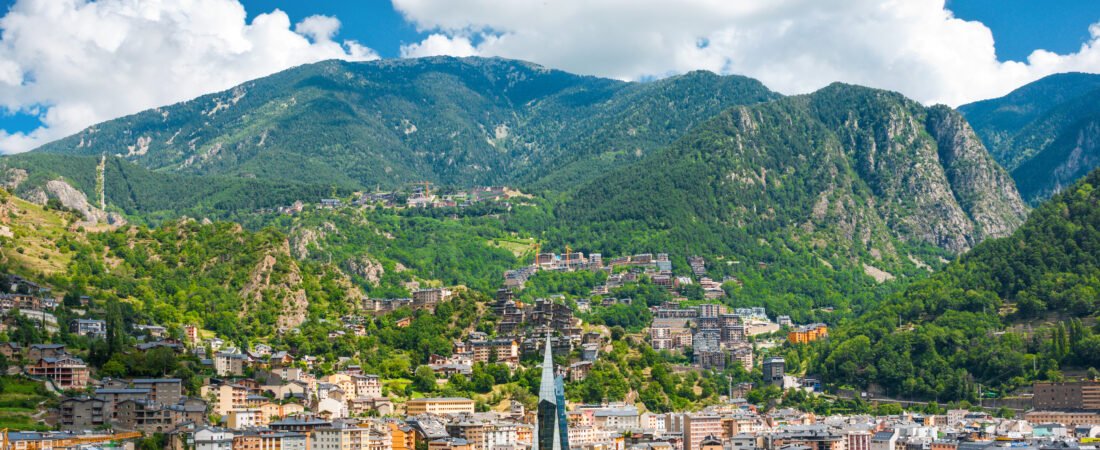 La Nouvelle Loi Omnibus en Andorre : Changements dans les Règles d’Expatriation en 2025